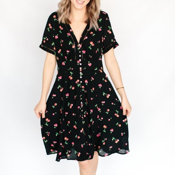 Retro Cherry Print Front Button Dress - Picture 10 of 16